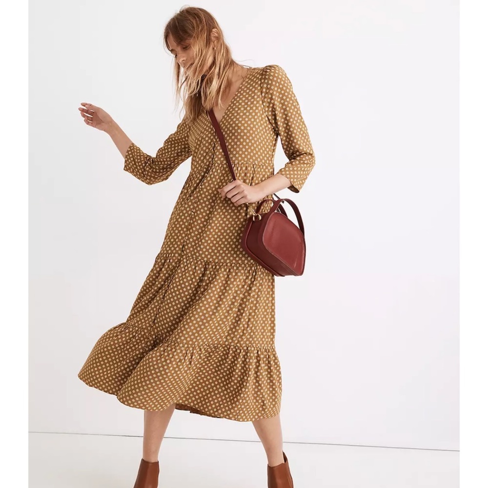 Madewell V-Neck Tiered Button-Front Midi Dress in Daisies Forever 14